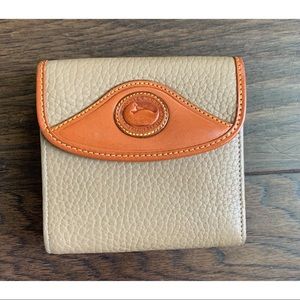 Dooney and Bourke wallet